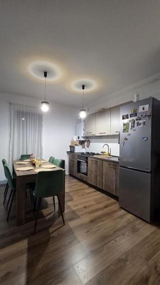 Apartament cu 2 camere decomandat, mobilat în Girocului