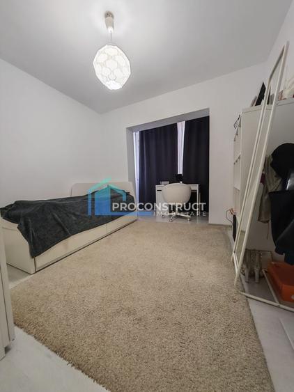 Apartament cu 4 camere decomandat, mobilat în Lipovei