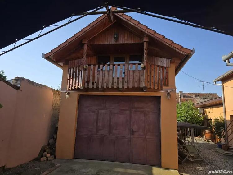 Casă cu 6 camere cu Teren 240 Mp în Jimbolia