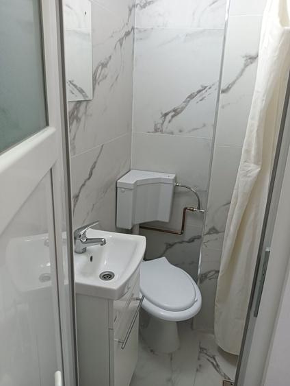 Apartament cu 2 camere decomandat în Micro 1