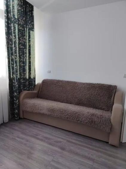 Apartament cu 2 camere decomandat în Valea Adâncă