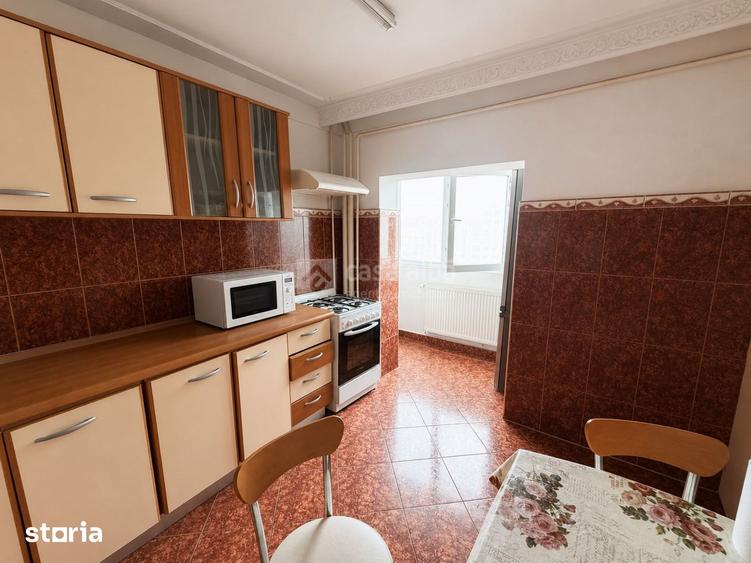 Apartament cu 3 camere decomandat, mobilat în Păcurari — fotografia 1