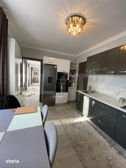 Apartament cu 3 camere decomandat în Ștefan cel Mare