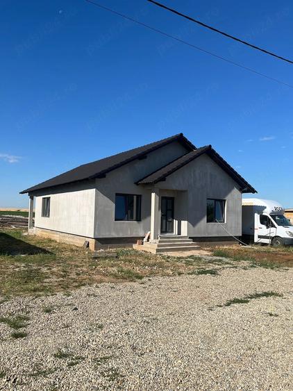 Casă cu 3 camere cu Teren 500 Mp în Sântandrei