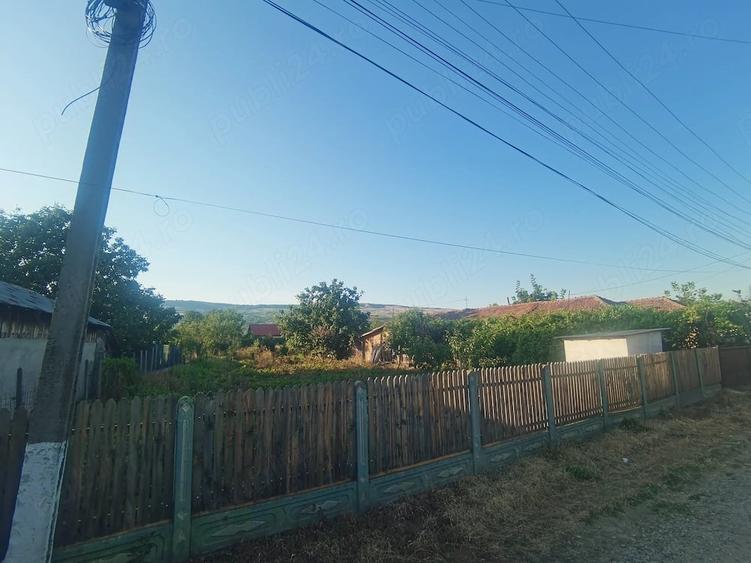 Vand loc de casa intravilan ! - 3