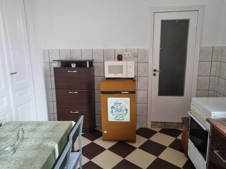 Garsonieră decomandată în Central