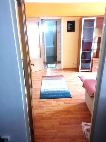 Apartament cu 2 camere semidecomandat, mobilat în Ozana
