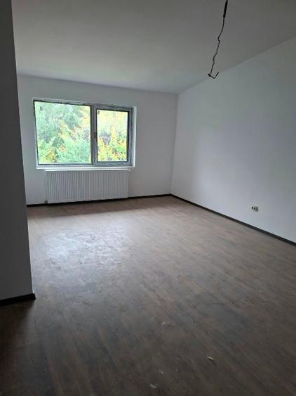 Casă individuală cu 5 camere cu Teren 270 Mp în Corbeanca
