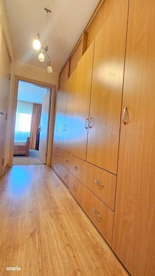 Apartament cu 3 camere în Centrul Civic