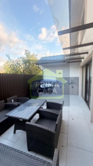 Duplex cu 4 camere cu Canalizare în Orașul Vechi