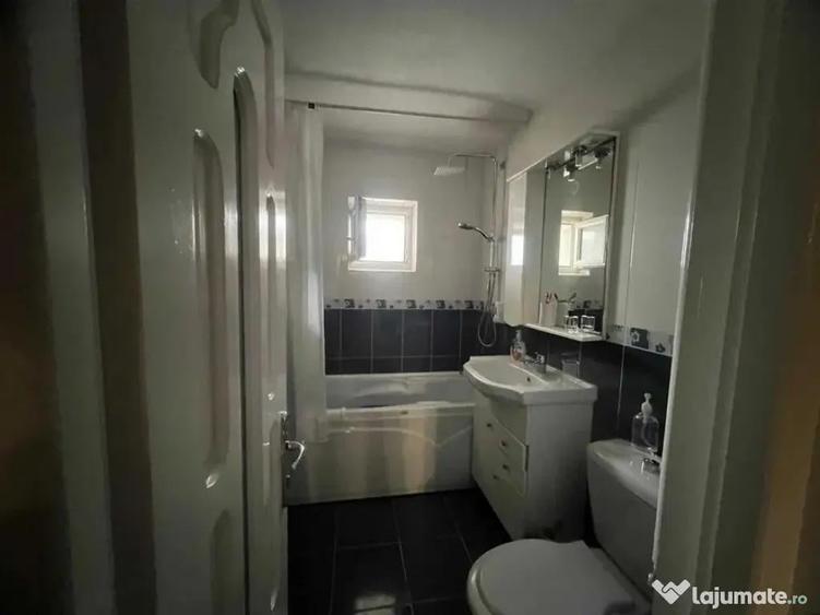 Apartament cu 3 camere decomandat în Obcini