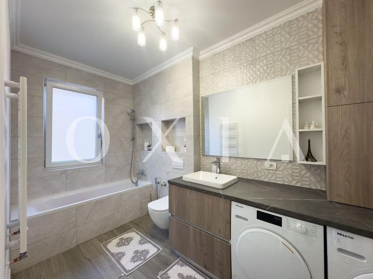 Duplex cu 5 camere cu Canalizare în Giroc