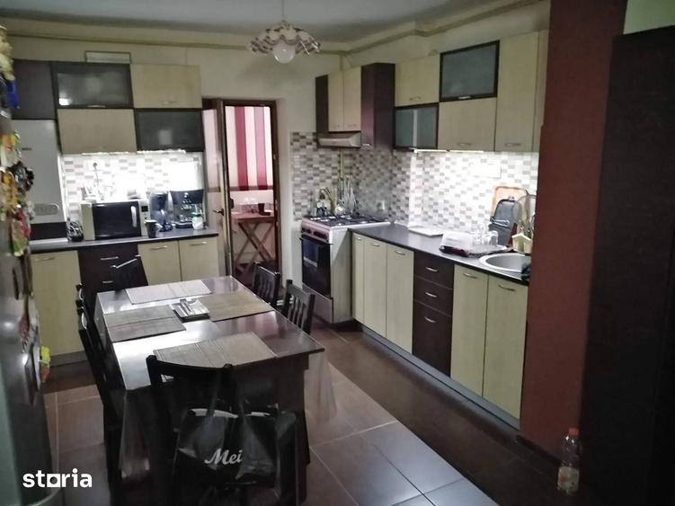 Apartament cu 3 camere în Mogoșoaia