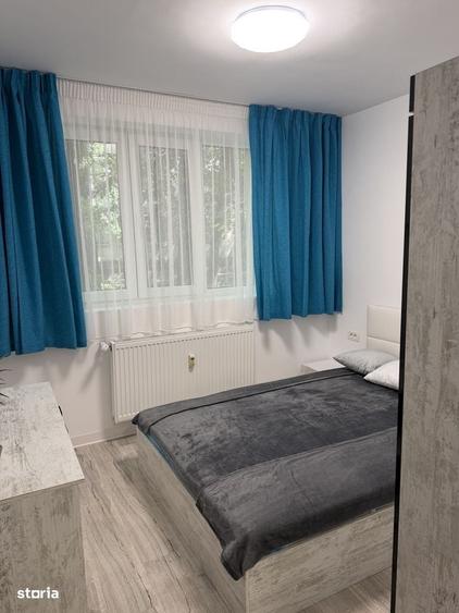 Apartament cu 3 camere decomandat în Exterior Vest