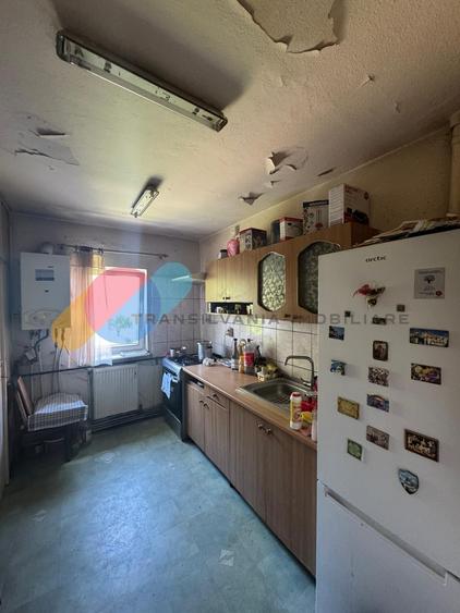 Apartament cu 4 camere decomandat în Dâmbul Rotund