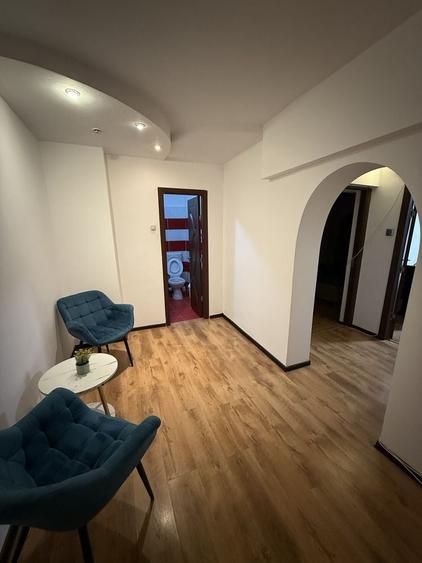 Apartament de inchiriat in fata parcului Nicolae Romanescu, cartier 1 mai - 3