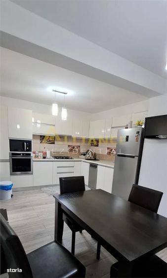 Casă cu 4 camere cu Teren 775 Mp în Brazi