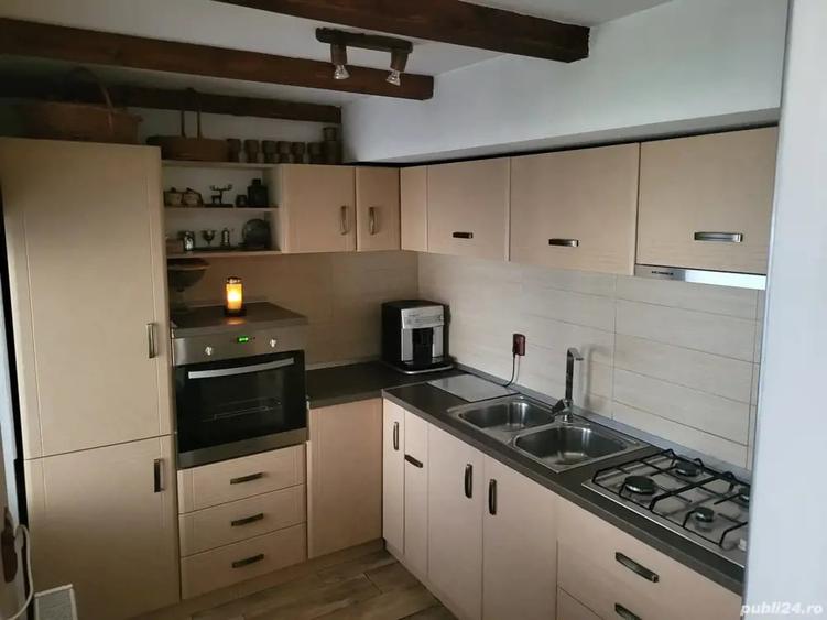 Casă cu 4 camere cu Teren 700 Mp în Central