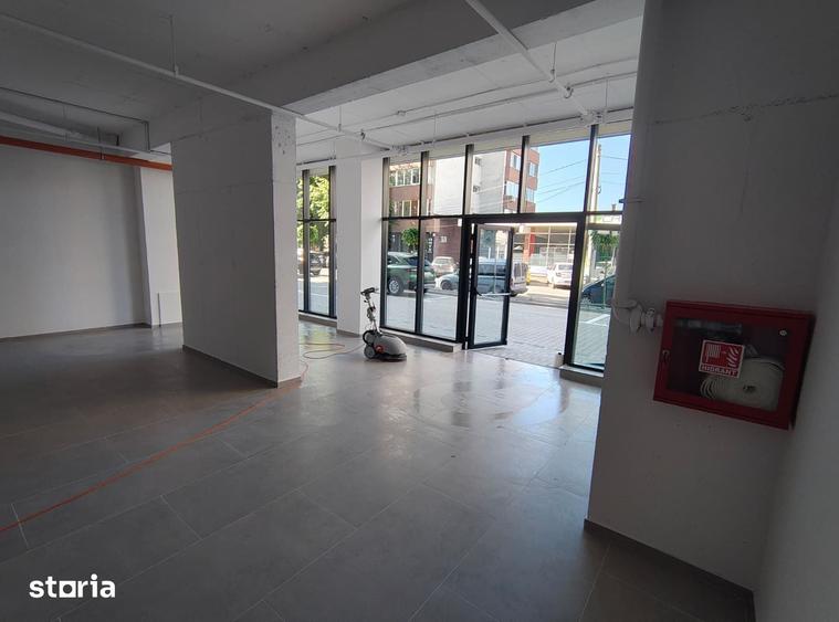 Sp. comercial 138 mp, central, vitrina, vad comercial, parcare, 16e/mp - 4