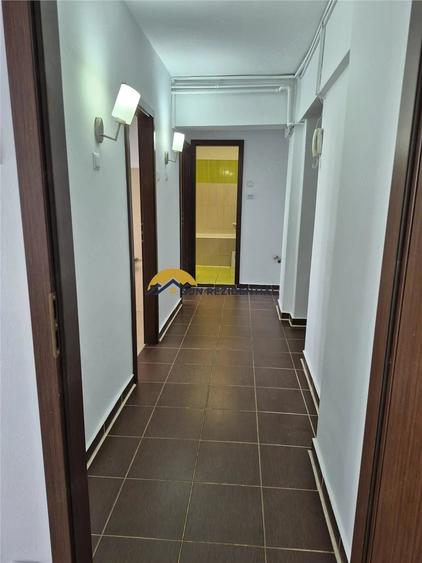 Apartament cu 2 camere decomandat în Vitan
