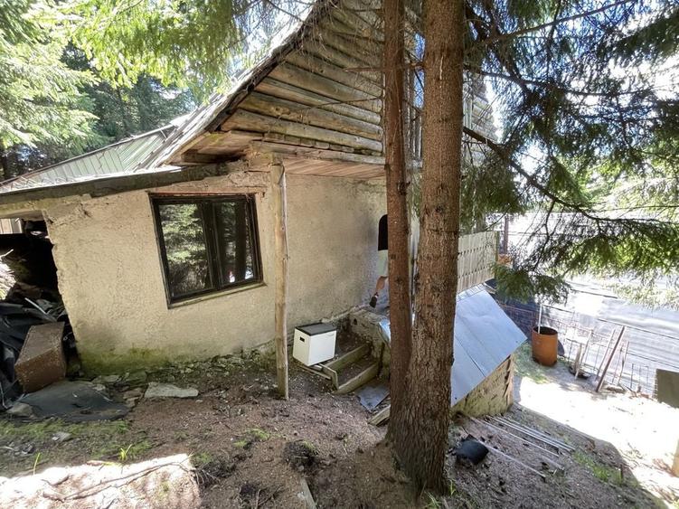 Casă cu 3 camere în Jieț