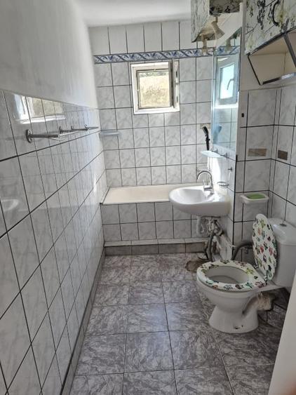 Apartament cu 3 camere decomandat în Aradul Nou
