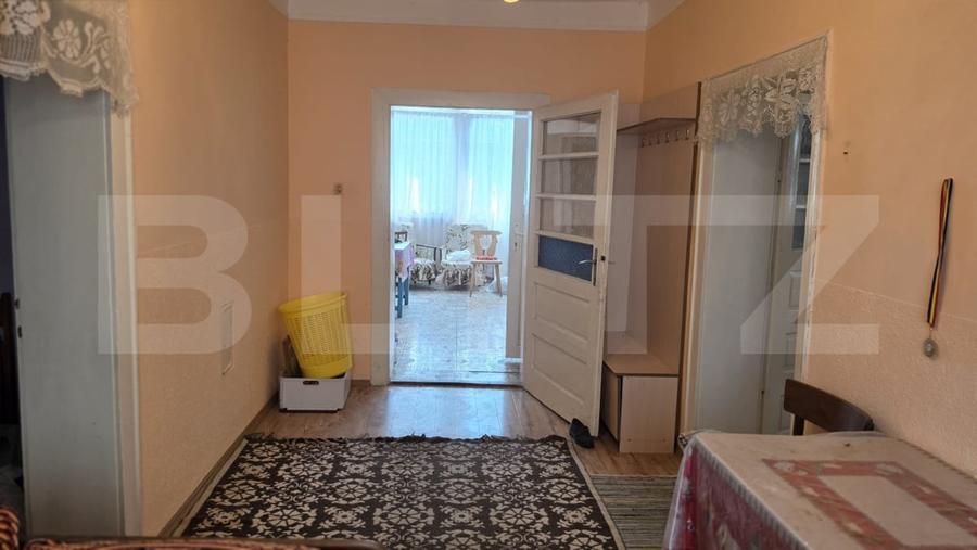 Casă individuală cu 4 camere cu Teren 2658 Mp în Sătmărel