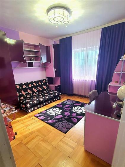Apartament cu 3 camere decomandat, mobilat în Unirii Nord