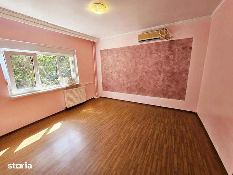 Apartament cu 2 camere semidecomandat în Vest