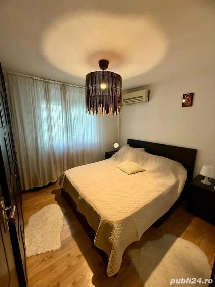 Apartament cu 2 camere decomandat în P-ța Victoriei