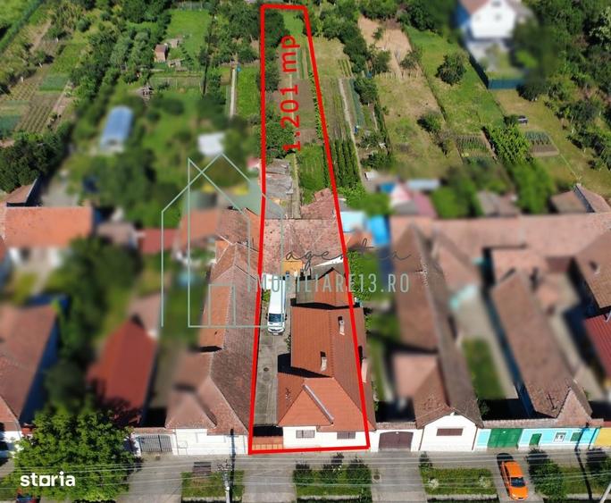 Casă cu 4 camere cu Teren 1201 Mp în Central