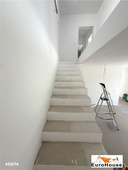 Casă cu 4 camere cu Teren 386 Mp în Central