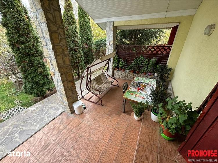 Casă cu 6 camere cu Teren 1100 Mp în Măgura