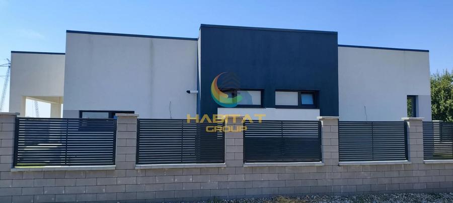 Casă individuală cu 4 camere cu Canalizare în Berceni