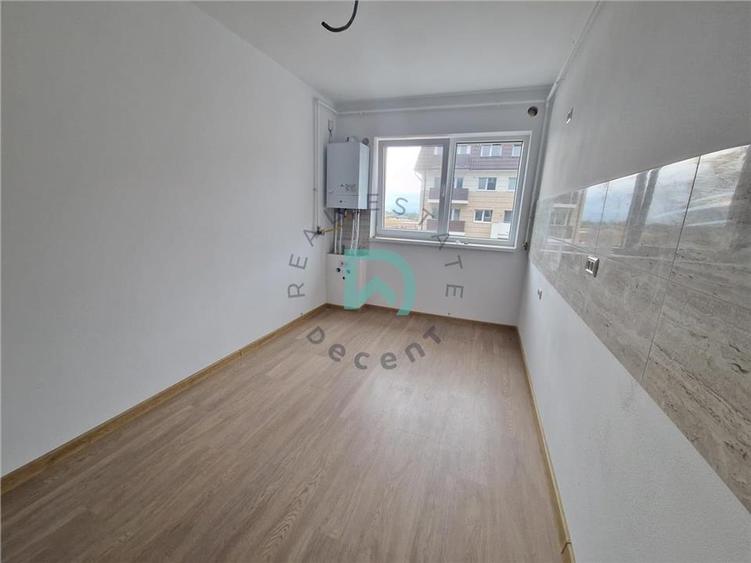 Apartament cu 2 camere decomandat în Sânpetru