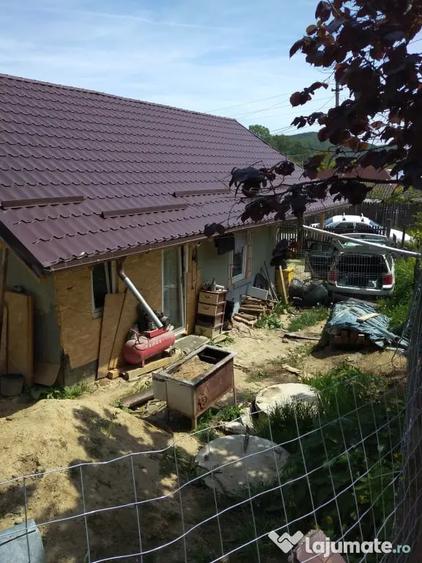 Casă cu 3 camere în Valea