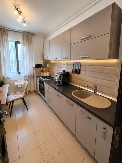 Apartament cu 3 camere în Roșu