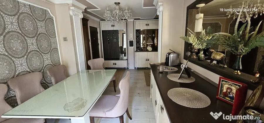 Apartament cu 3 camere decomandat în Micro 16