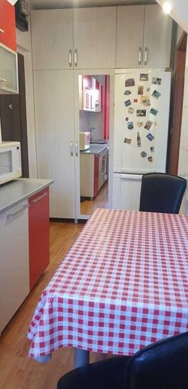 Apartament cu 2 camere semidecomandat în Rogerius