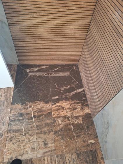 Casă individuală cu 5 camere cu Garaj în Central