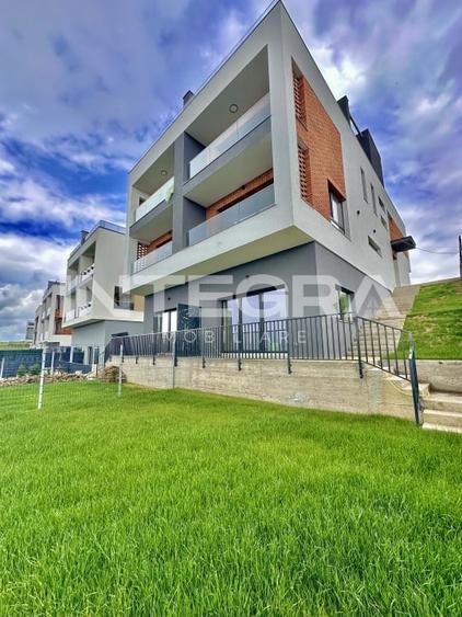Casă individuală cu 5 camere cu Canalizare în Iris