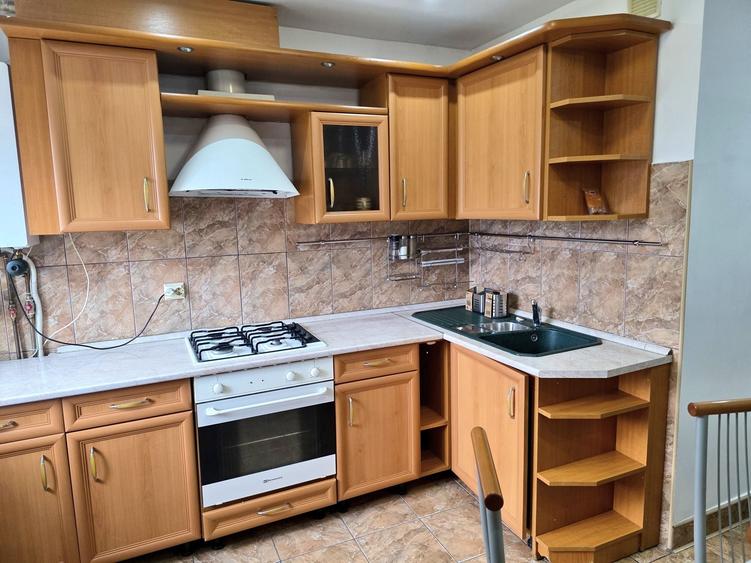 Apartament cu 3 camere decomandat în Mărăști