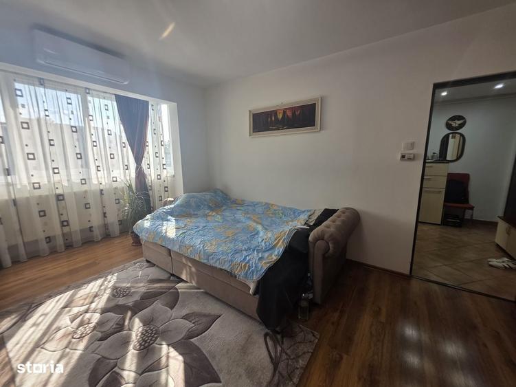 Vand 2 camere zona Astra cu vedere spre Tampa si aer conditionat - 5
