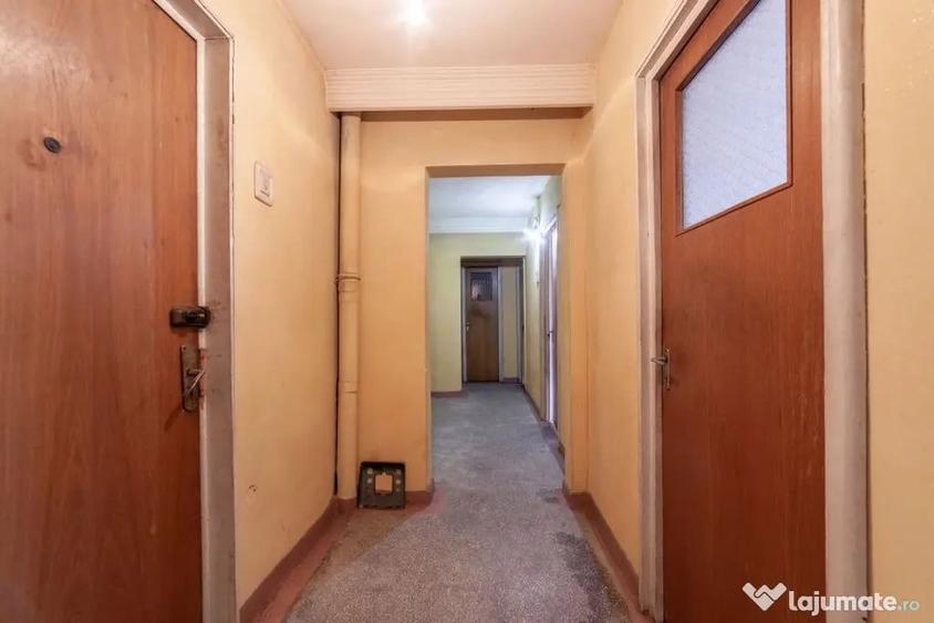 Apartament cu 3 camere decomandat în Nord