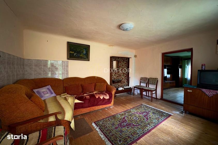 Casă cu 2 camere cu Teren 250 Mp în Gornești
