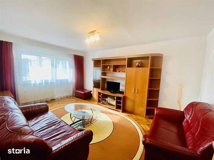 Apartament cu 4 camere decomandat în Ștrand