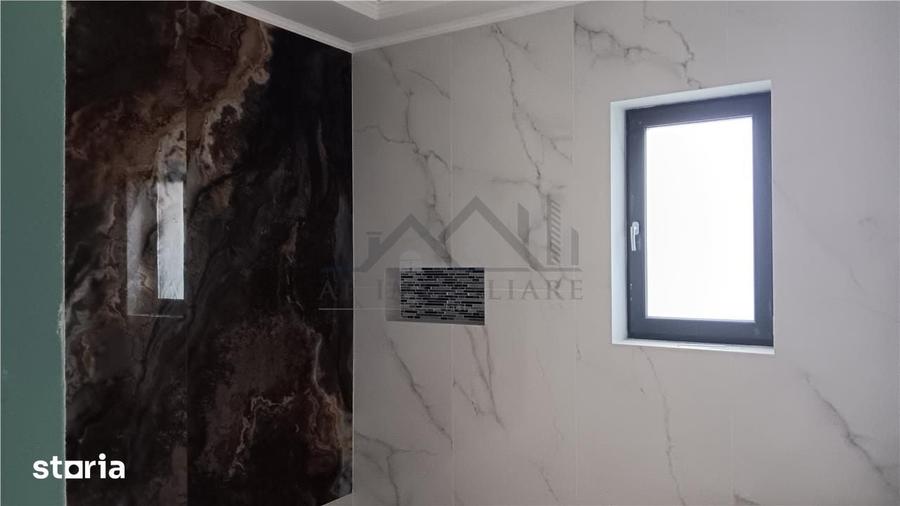 Casă cu 4 camere cu Teren 750 Mp în Aroneanu