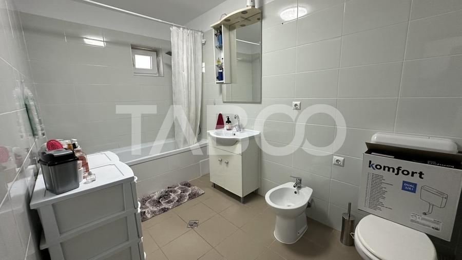 Apartament cu 3 camere decomandat, mobilat în Arhitecților - Calea Cisnădiei
