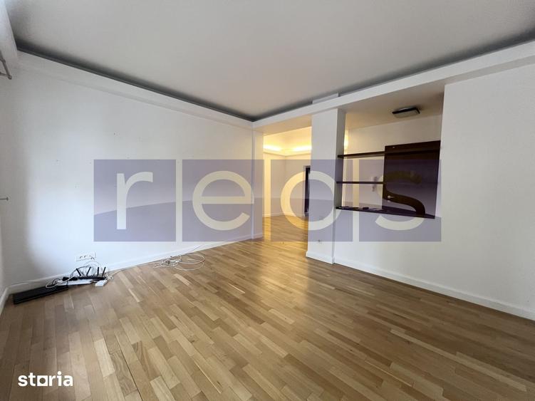 Apartament cu 3 camere în Primăverii