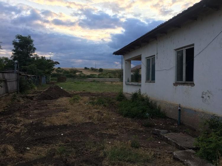 Casă cu 4 camere în Tătarca